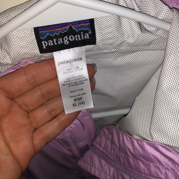 SOLD Girls XL Patagonia Raincoat-XL (14) - Picture 1 of 4